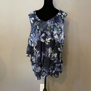 Leebe sleeveless blue floral blouse